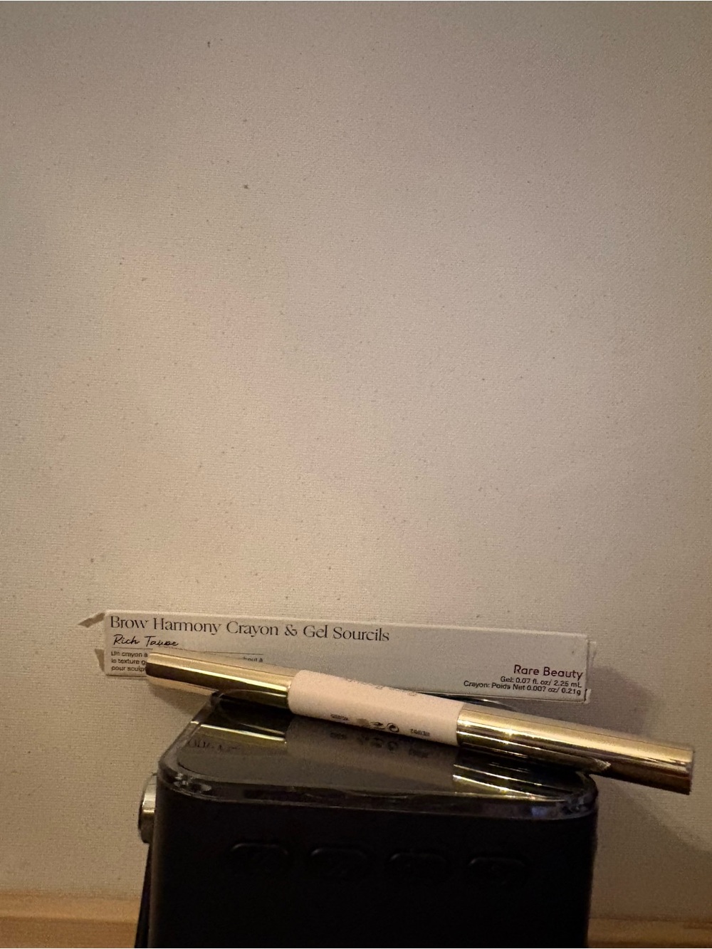 Rare Beauty Brow Harmony Crayon & Gel in Rich Taupe (Gold Accents)